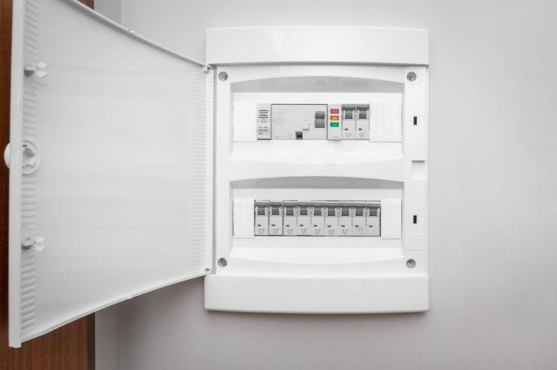 Quels signes montrent qu'un tableau &eacute;lectrique doit &ecirc;tre remplac&eacute; ?